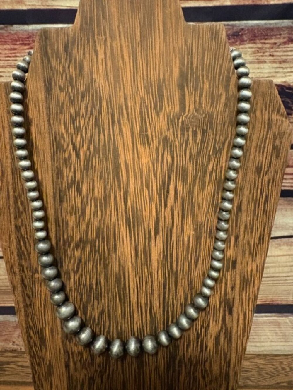 ISAC Handmade Western Graduated Silver-tone Bead Necklace 16" NWT